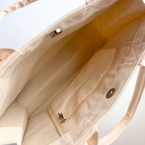 Interior details of the tote bag